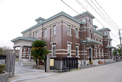 佐賀市歴史民俗館・旧古賀銀行