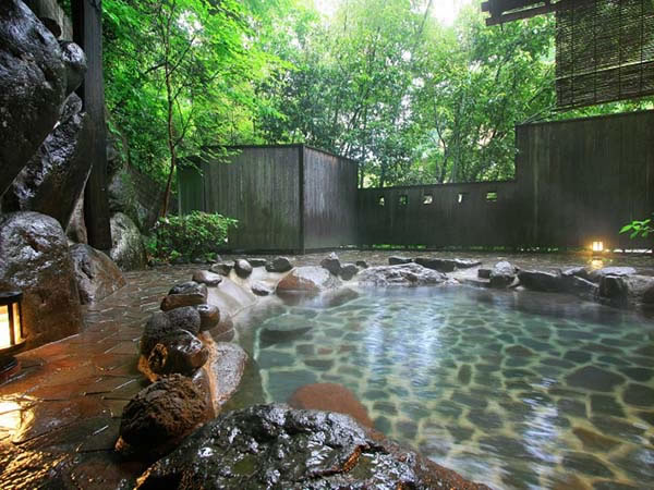 箱根温泉　鶴井の宿　紫雲荘