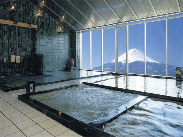 甲府の夜景を独占する温泉　１１種類の風呂　ホテル神の湯温泉