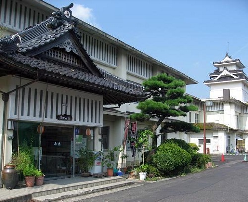 富田山荘