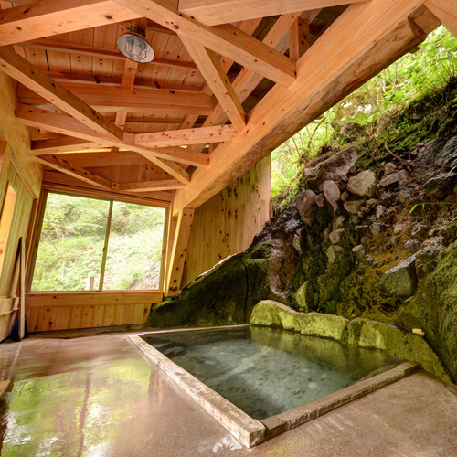 This photo about Futamata Onsen Kashiwaya Ryokan shared on HyHotel.com