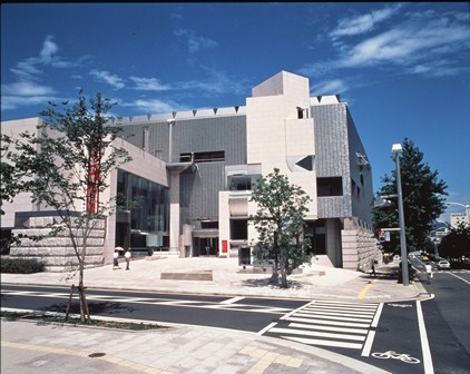 岡山県立美術館