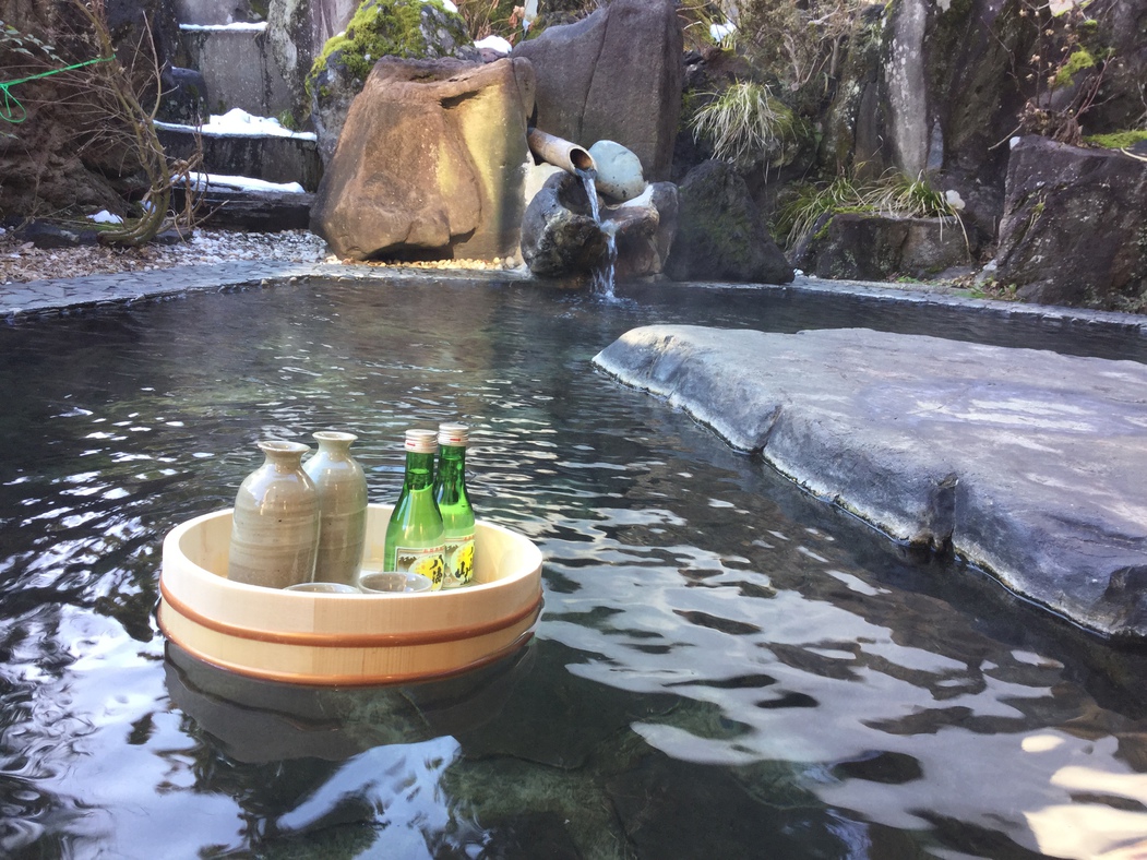 This photo about Uonuma no Kakure Onsen Kutsurogian shared on HyHotel.com