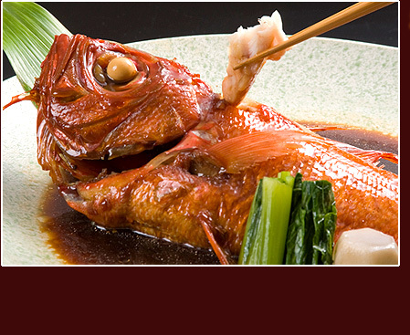 伊豆の郷土料理「金目鯛の煮付け」