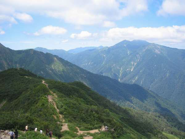 水上唯一の谷川岳を望む絶景と16種の湯巡りの宿　水上館