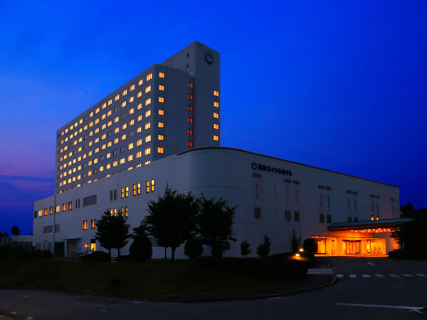 砺波ロイヤルホテル