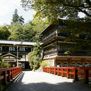 四万温泉　積善館　佳松亭・山荘