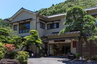 箱根湯本温泉　庭園露天を味わう宿　湯さか荘の詳細