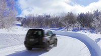 雪のお出かけも安心 スタッドレスタイヤ確約!