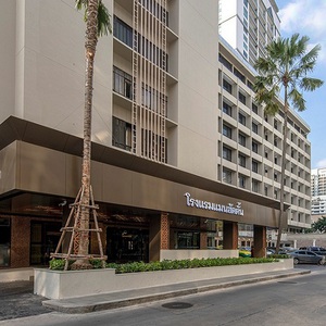 Hotel　Manhattan　Sukhumvit　Bangkok