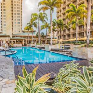 EMBASSY　SUITES　BY　HILTON　-　WAIKIKI　BEACH　WALK