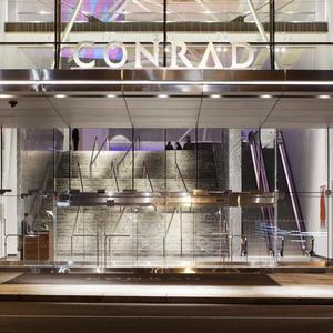 CONRAD　NEW　YORK　DOWNTOWN