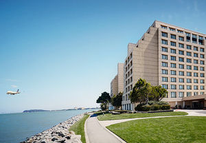 SAN　FRANCISCO　AIRPORT　MARRIOTT　WATERFRONT