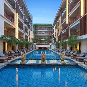 THE　MAGANI　HOTEL　AND　SPA
