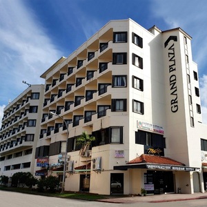 GRAND　PLAZA　HOTEL