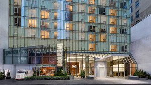 AC　HOTEL　NEW　YORK　TIMES　SQUARE