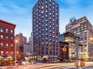 FOUR　POINTS　BY　SHERATON　MANHATTAN　MIDTOWN　WEST