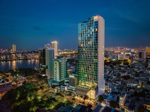 BAY　CAPITAL　DANANG