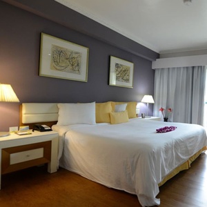 DAYS　INN　TAMUNING