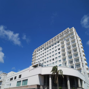 沖縄の宮古島で海の観光に便利なホテルは？