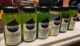 おいしい『デトックス生ジュース』を飲んで、カラダの内からキレイに