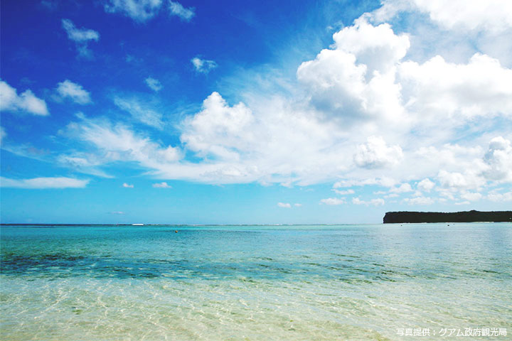 穏やかなイパオビーチはシュノーケリングにぴったりの環境です。