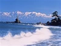 雨晴海岸松太枝浜海水浴場・写真