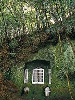 キリシタン洞窟礼拝堂・写真