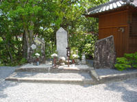 清姫の墓所・写真