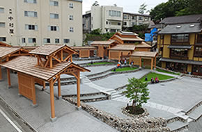 「湯路広場」はトイレにも注目