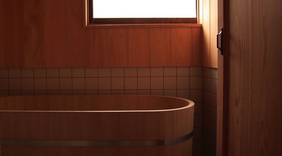 九州の杉で作られたお風呂
