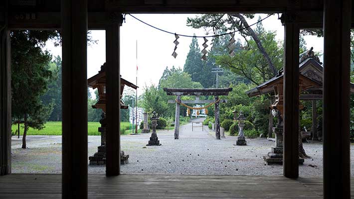 護山神社