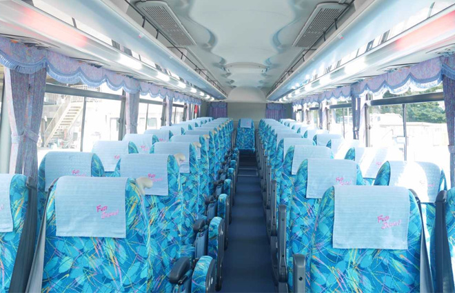 ツアー催行は三重県全域で観光バス、送迎バスを運行する冨士交通株式会社。