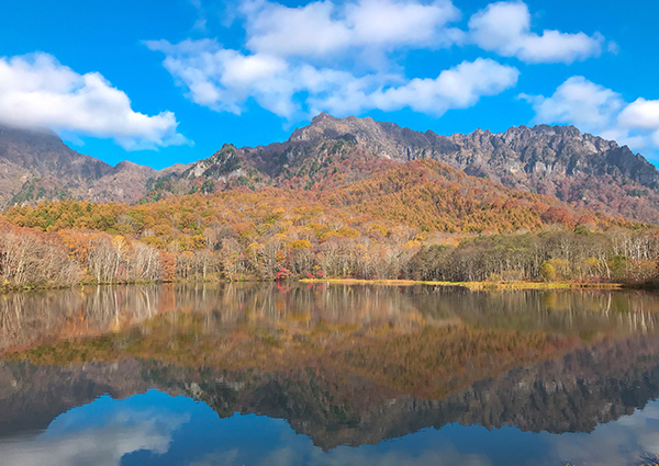 長野市戸隠　鏡池