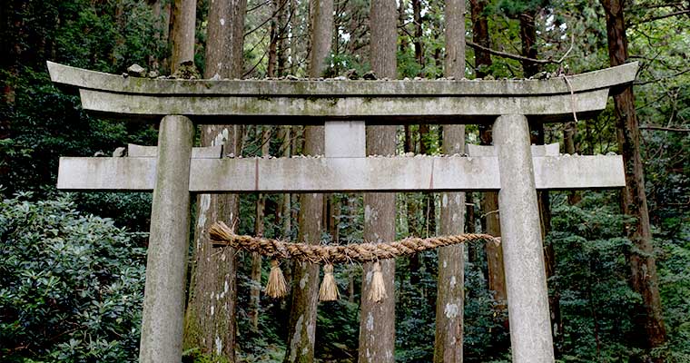 壇鏡神社（隠岐の島町）