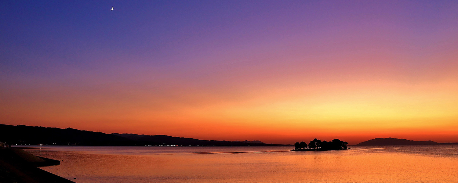 松江の夕日