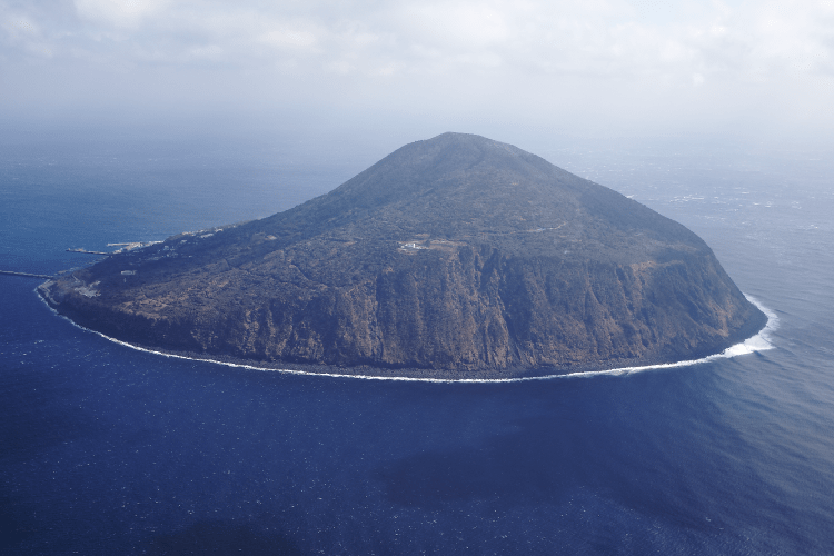 利島