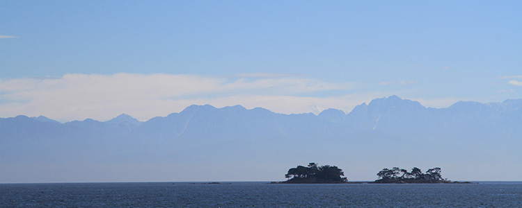 氷見市の近郊 海