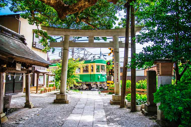 御霊神社