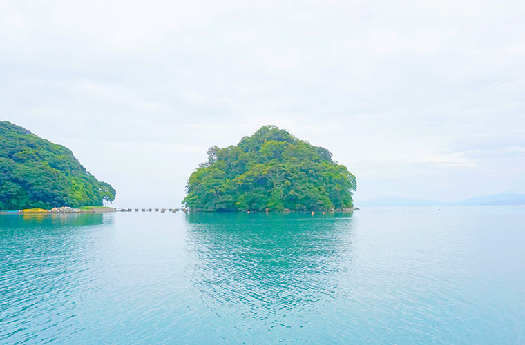 神の住む島といわれる青島