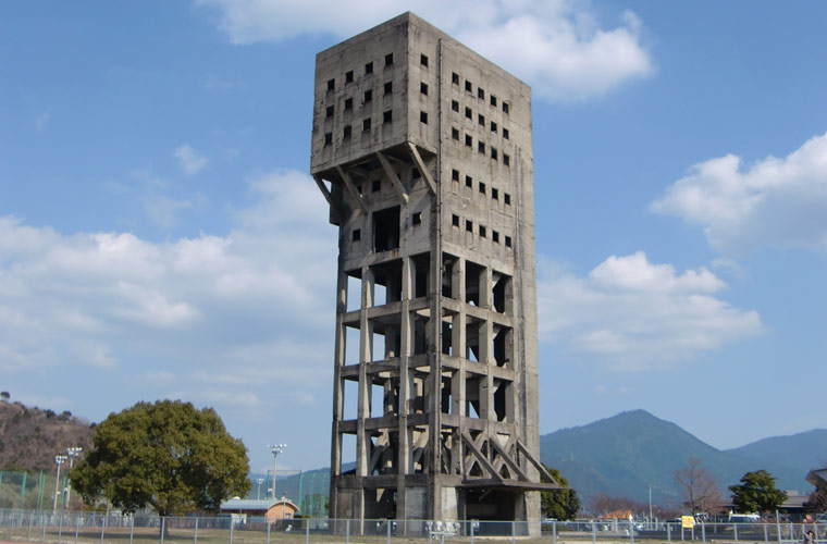 志免鉱業所竪坑櫓(しめこうぎょうしょたてこうやぐら)