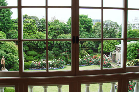 鳩山会館