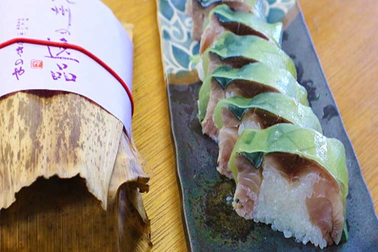 南紀白浜温泉 料理の宿 さきのや「鯖棒寿司 1本入り」