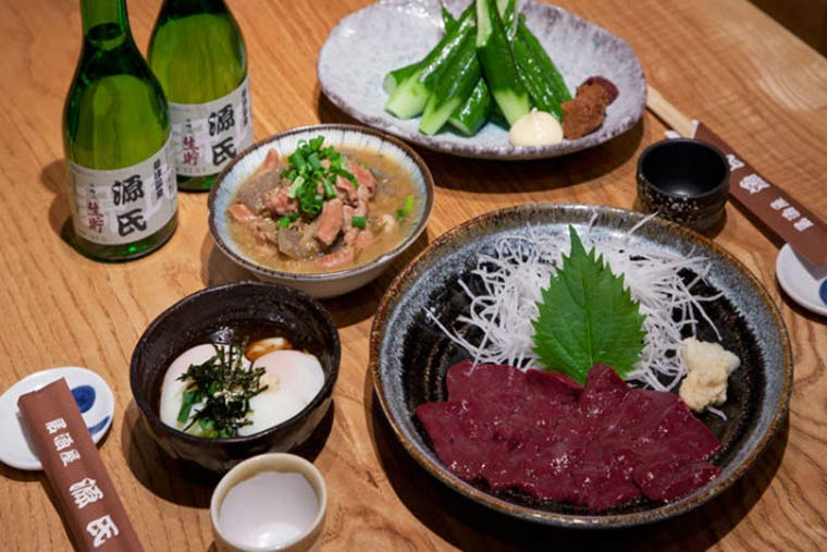地酒や日本酒が豊富な居酒屋「源氏」