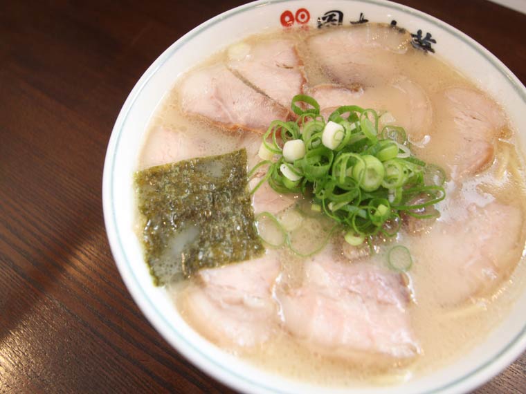 岡本中華 中華そば肉入小(700円)