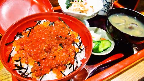 はらこ丼