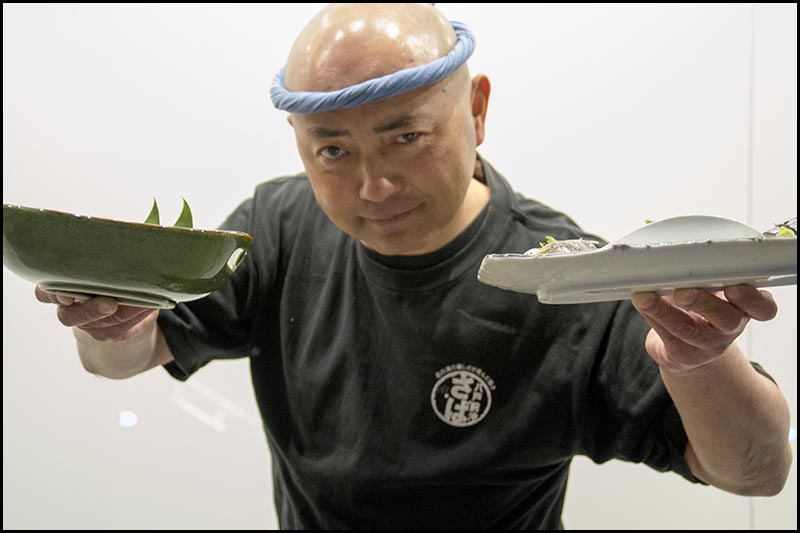 次は俺のおすすめ、八戸沖で獲れた脂の乗った鯖料理だ!
