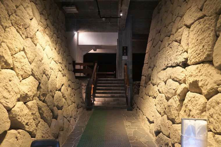 鶴ヶ城 塩蔵