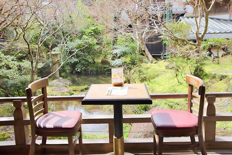 新井旅館 テラス