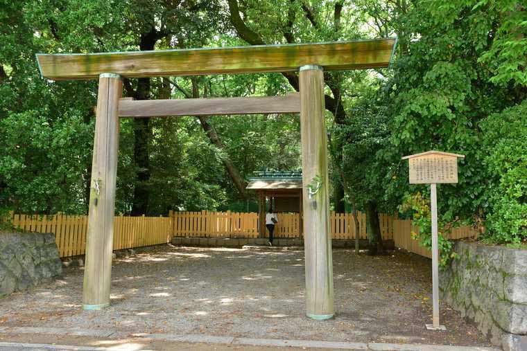 熱田神宮 下知我麻神社